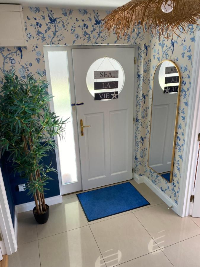 Summer Cottage In 킨세일 외부 사진